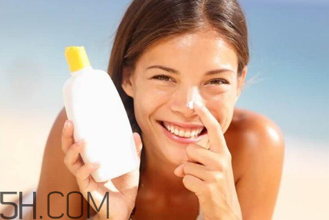 three卸妝油和fancl誰好用？只涂防曬霜用什么卸妝好？