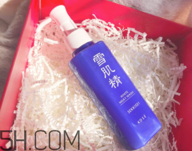 雪肌精柔凈洗顏乳有泡沫嗎？適合干皮嗎？