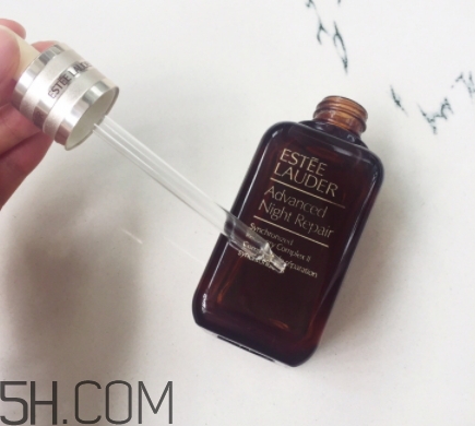 雅頓膠囊和小棕瓶膠囊哪個好？雅頓金膠和小棕瓶對比