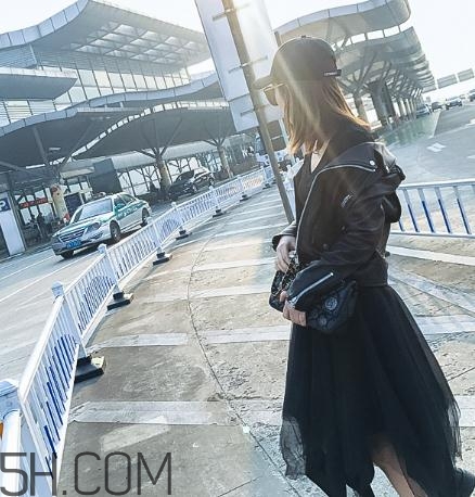 綿羊皮皮衣皺了怎么辦？綿羊皮皮衣可以熨燙嗎？