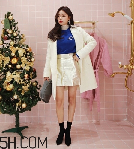 最有氣質(zhì)的白色大衣搭配圖片 最有氣質(zhì)的白色大衣搭配圖片