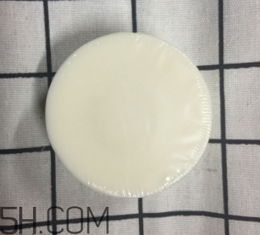 雪肌精泡沫洗顏皂適合干皮嗎？洗后緊繃嗎？