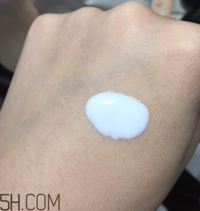 雪肌精美白防曬乳防曬效果怎么樣？防水嗎？