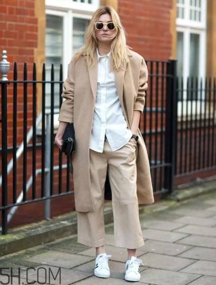 闊腿褲配平底鞋好看嗎？闊腿褲配什么平底鞋？