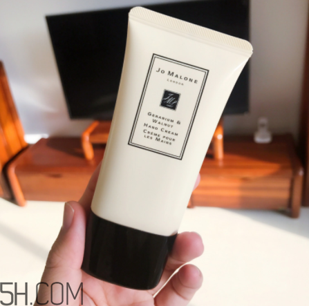 小眾好用護(hù)手霜推薦 五款高顏值拉風(fēng)護(hù)手霜 小眾好用護(hù)手霜推薦 五款高顏值拉風(fēng)護(hù)手霜