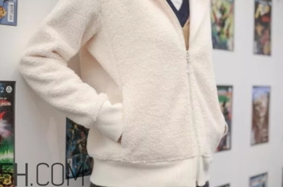 搖粒絨是什么面料？搖粒絨是聚酯纖維嗎？