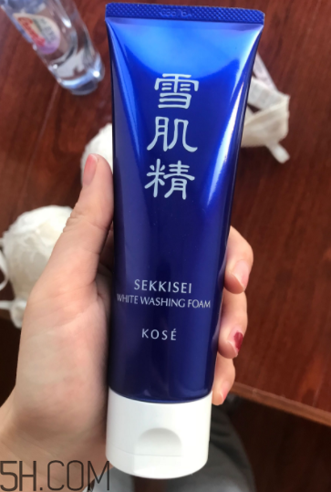 雪肌精洗面奶哪款適合敏感皮？哪款適合干皮？