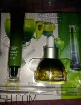 詩婷露雅鱷梨眼部套裝適合什么年紀(jì)？什么膚質(zhì)？