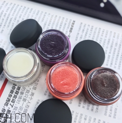 2018年唇部磨砂膏哪個牌子好？2018唇部磨砂膏推薦