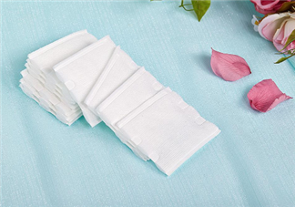 用卸妝棉洗臉好嗎？卸妝棉可以敷臉嗎？