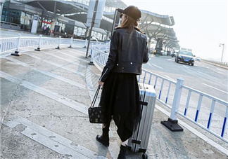 綿羊皮皮衣皺了怎么辦？綿羊皮皮衣可以熨燙嗎？