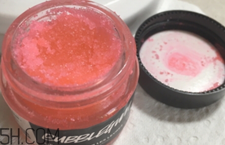 2018年唇部磨砂膏哪個牌子好？2018唇部磨砂膏推薦