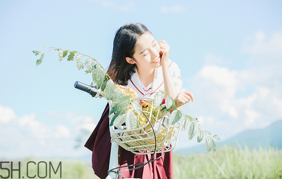 fancl卸妝油和植村秀卸妝油哪個好用？卸妝油可以卸指甲油嗎？