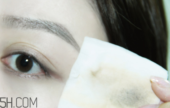 蘭蔻眼唇卸妝液專柜價(jià)格 眼妝怎么卸干凈小竅門 蘭蔻眼唇卸妝液專柜價(jià)格 眼妝怎么卸干凈小竅門