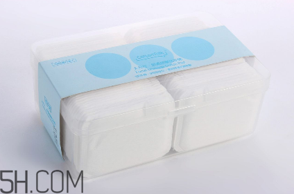 薄的卸妝棉為什么不適合卸妝？敏感肌使用卸妝油的注意事項