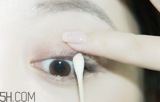 蘭蔻眼唇卸妝液專柜價(jià)格 眼妝怎么卸干凈小竅門 蘭蔻眼唇卸妝液專柜價(jià)格 眼妝怎么卸干凈小竅門