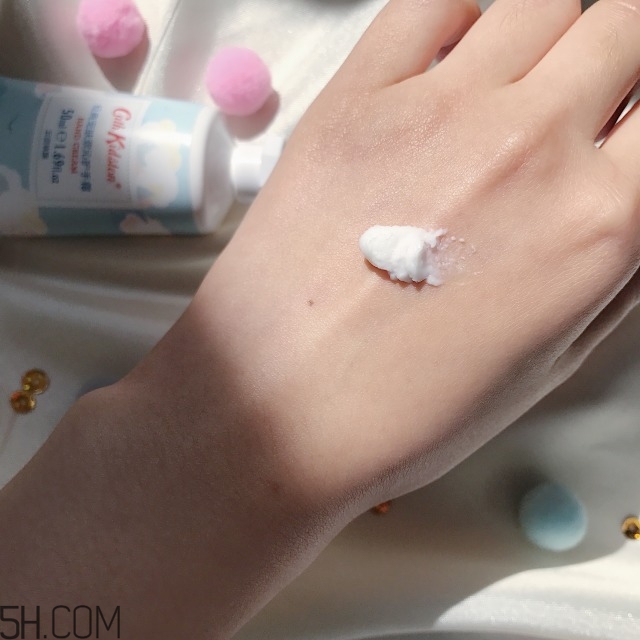 兩款超級好聞又好用的護手霜推薦 cath kidston護手霜好用嗎 兩款超級好聞又好用的護手霜推薦 cath kidston護手霜好用嗎