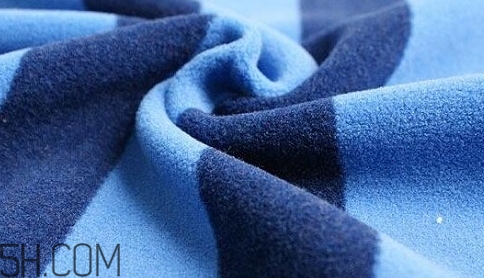 搖粒絨和珊瑚絨哪個(gè)好？搖粒絨和抓絨的區(qū)別