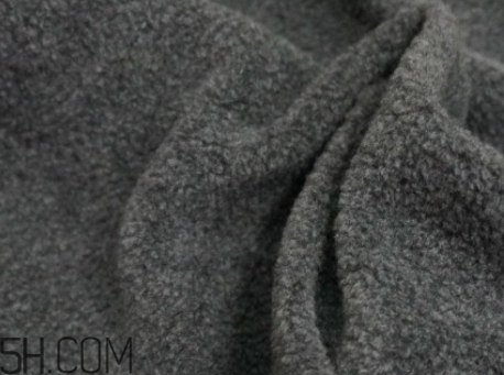 搖粒絨和珊瑚絨哪個(gè)好？搖粒絨和抓絨的區(qū)別