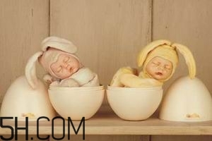 怎么判斷新生兒黃疸狀況？怎么才能讓寶寶喜歡喝水？