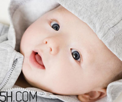 怎么判斷新生兒黃疸狀況？怎么才能讓寶寶喜歡喝水？