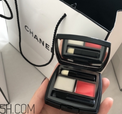 香奈兒雙色唇膏盤色號試色 香奈兒2018雙色唇膏盤多少錢？