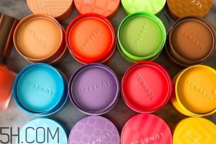 lunasol日月晶采2018春季馬卡龍彩妝多少錢？有什么？