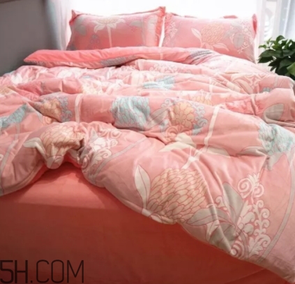 法蘭絨和水晶絨哪個好？法蘭絨和水晶絨區(qū)別