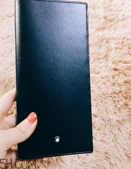 萬寶龍錢包編號在哪里？萬寶龍錢包真假查詢