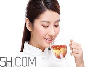 初潮早絕經(jīng)就早嗎？影響月經(jīng)初潮的因素有哪些？