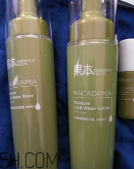 詩婷露雅堅果補水三件套什么功效？熟齡肌能用嗎？