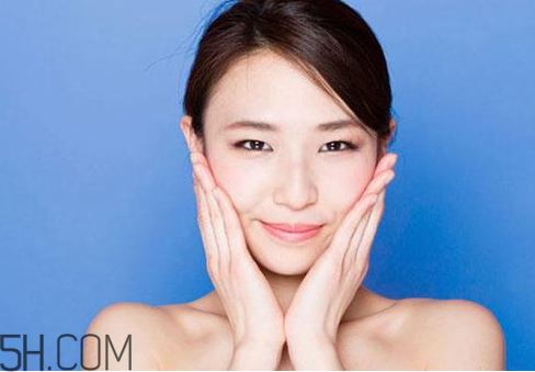 30歲用的護(hù)膚品怎樣選擇？30歲的女人用什么牌子護(hù)膚品好？