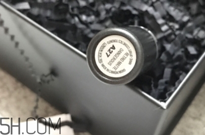 mac和紀(jì)梵?？诩t哪個好？mac魅可和紀(jì)梵?？诩t哪個貴？