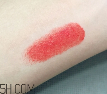 mac和紀(jì)梵?？诩t哪個好？mac魅可和紀(jì)梵?？诩t哪個貴？