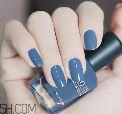 指甲油搭配有哪些講究？顯手白指甲油顏色推薦