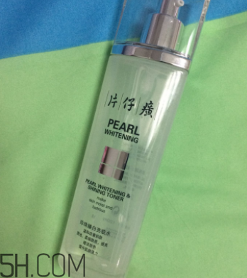 片仔癀珍珠亮膚水適合油皮嗎？適合夏季嗎？