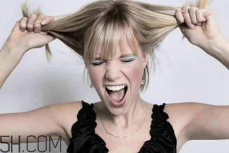 情緒不穩(wěn)會影響月經(jīng)嗎？影響月經(jīng)的因素有哪些？