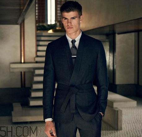 brioni西服要多少錢(qián)？brioni西裝價(jià)格