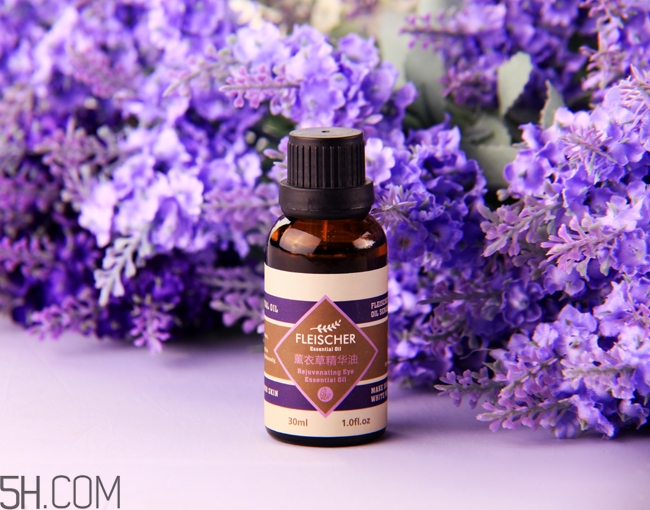 薰衣草精油泡腳的好處？薰衣草精油泡腳的方法？