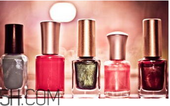 2018冬天涂什么顏色的指甲油好看？美甲小知識