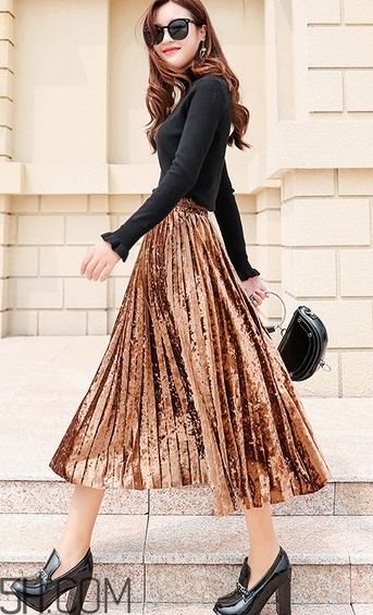 金絲絨百褶裙搭配什么上衣？