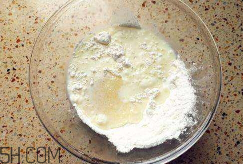 一斤糯米粉放多少水 一斤糯米粉放多少面 一斤糯米粉放多少水 一斤糯米粉放多少面