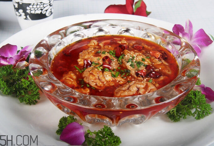 豬腦的功效與作用有哪些？豬腦有什么營養(yǎng)價(jià)值？