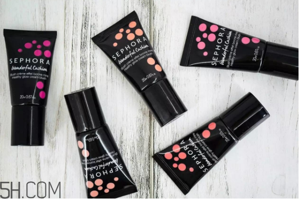 絲芙蘭柔光氣墊粉底液多少錢？絲芙蘭柔光氣墊腮紅多少錢？