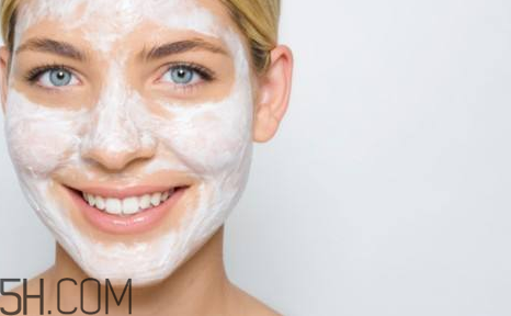 清潔面膜會(huì)使毛孔變大嗎？最受歡迎的清潔面膜排行榜