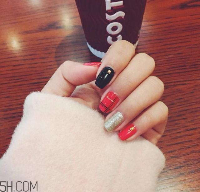 2018冬天涂什么顏色的指甲油好看？美甲小知識