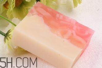 精油香皂洗臉好嗎？精油香皂洗臉的功效有哪些？