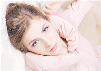 羽絨服出毛是怎么回事？羽絨服怎么清洗干凈？