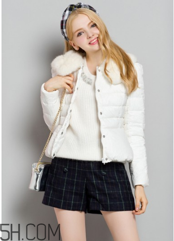 女裝羽絨服怎么保養(yǎng)？輕薄羽絨服怎么搭配？