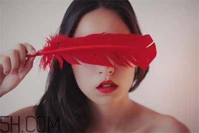 經(jīng)期有異味的原因有哪些？經(jīng)期為什么會(huì)有異味？